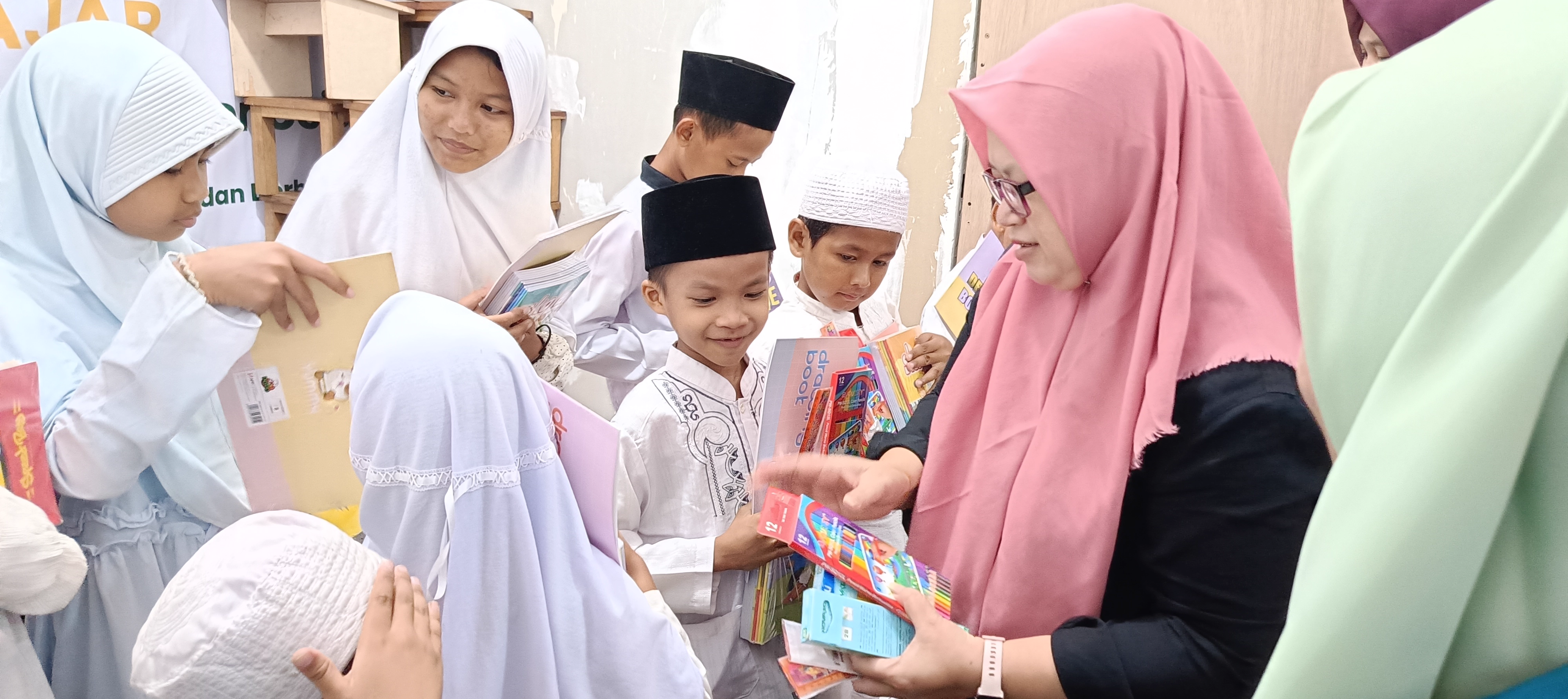Santunan Anak Yatim Piatu dan Dhuafa